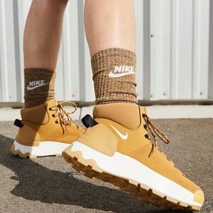 Nike Women's City Classic Boot Sneaker Wheat/Sail Color Women's Size 9 NWOT